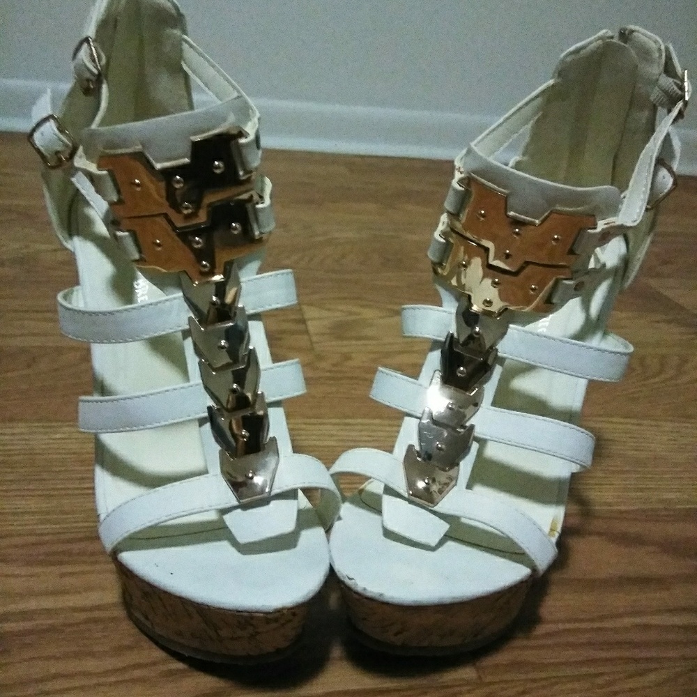 Wedge heel